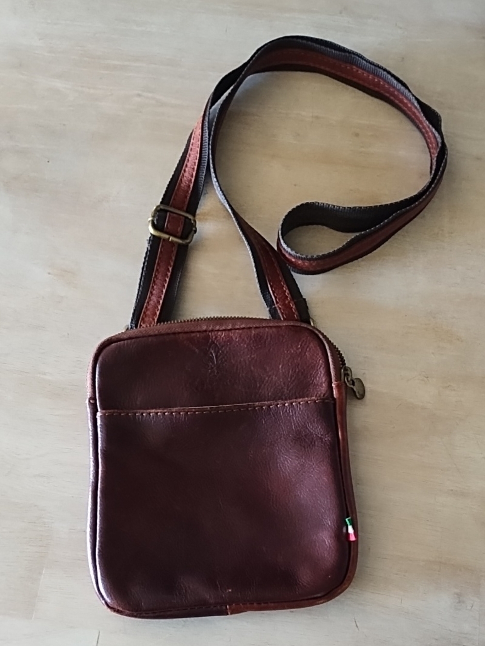 Unisex Italian Leather Crossbody Bag - Brown